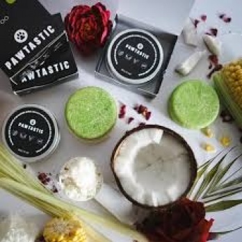 Pawtastic Moisturizing and nourishing solid shampoo for dogs with lemongrass oil