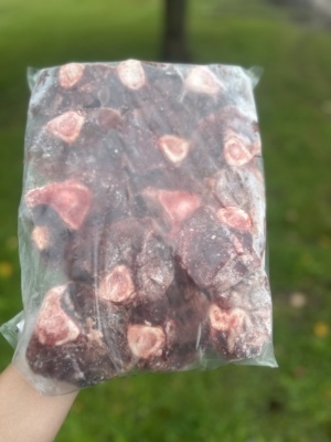 White Tail Treats – Red Deer Femur Bone with Meat 1kg