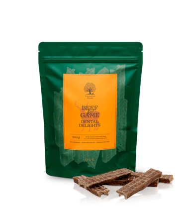 Essential Zobus tīrošās nūjiņas liellops/meža gaļa 200g